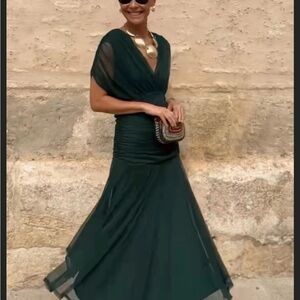 Elegant Green Evening Gown